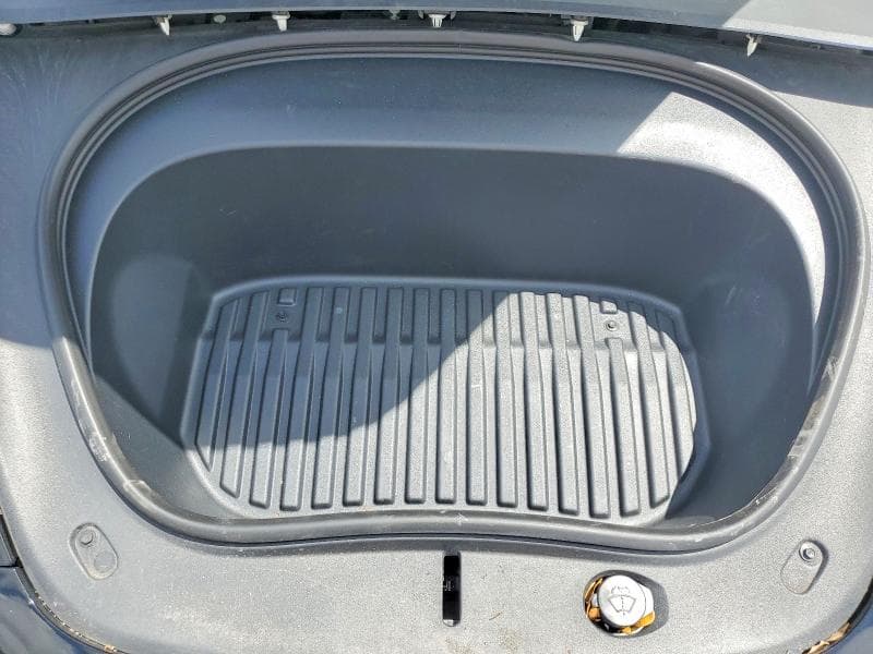 2025 TESLA MODEL 3 12