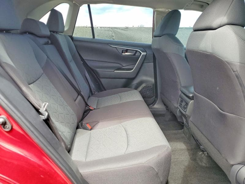 2025 TOYOTA RAV4 XLE XLE 11
