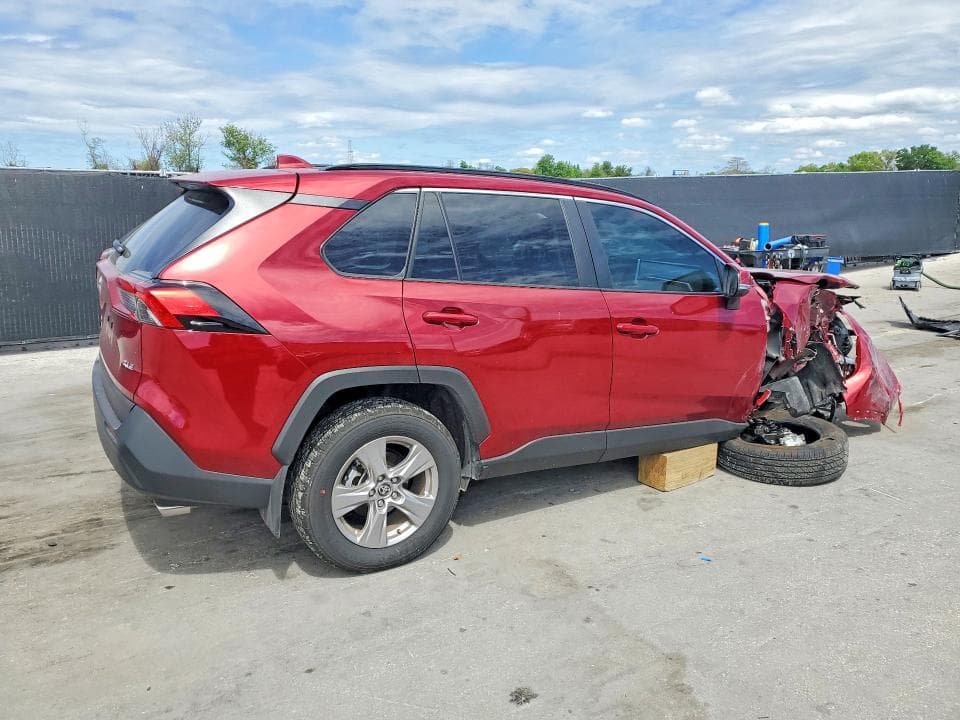 2025 TOYOTA RAV4 XLE XLE 3