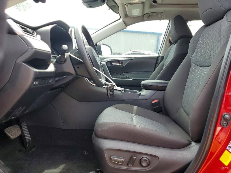 2025 TOYOTA RAV4 XLE XLE 7