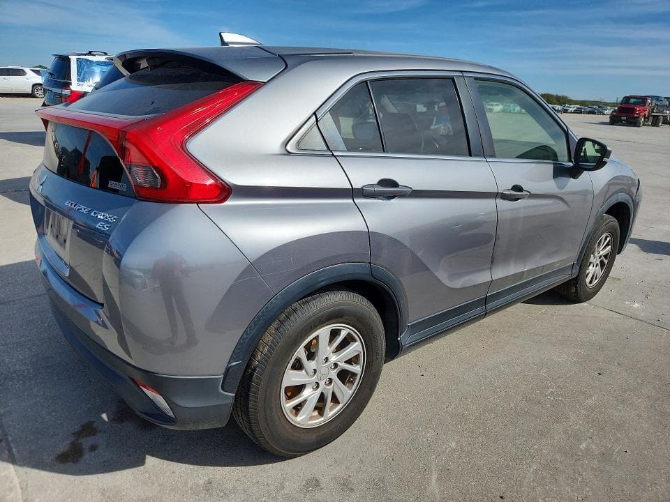 2019 MITSUBISHI ECLIPSE CROSS ES 3