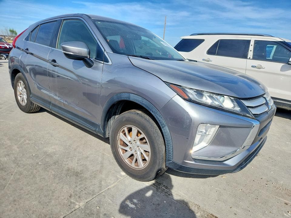 2019 MITSUBISHI ECLIPSE CROSS ES 4