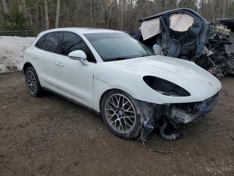 2018 PORSCHE MACAN 4