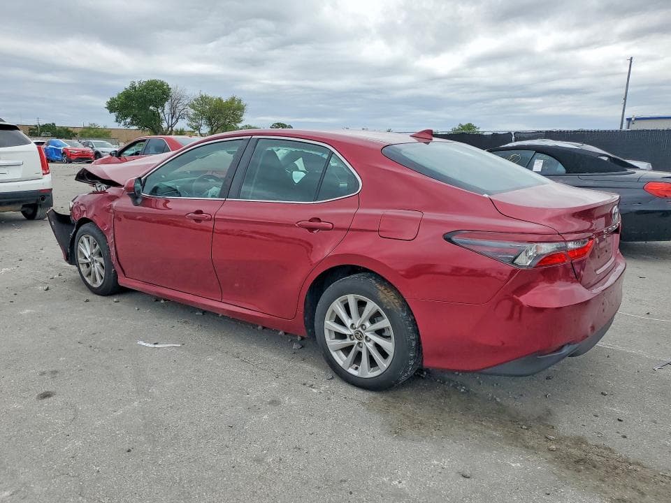 2022 TOYOTA CAMRY LE 2