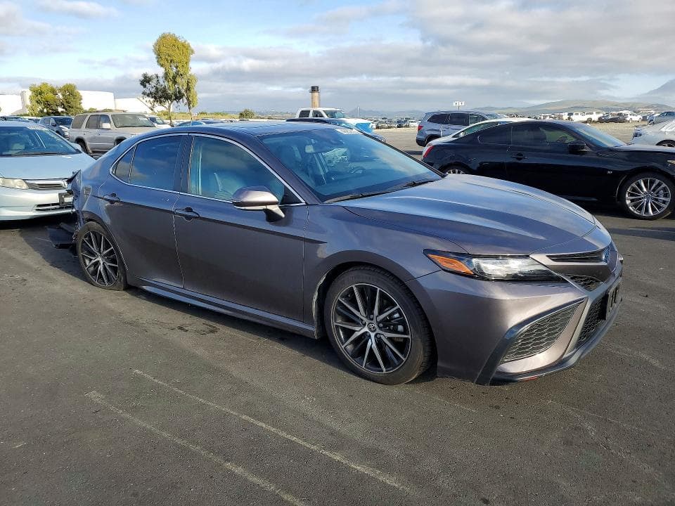 2022 TOYOTA CAMRY HYBRID SE 4