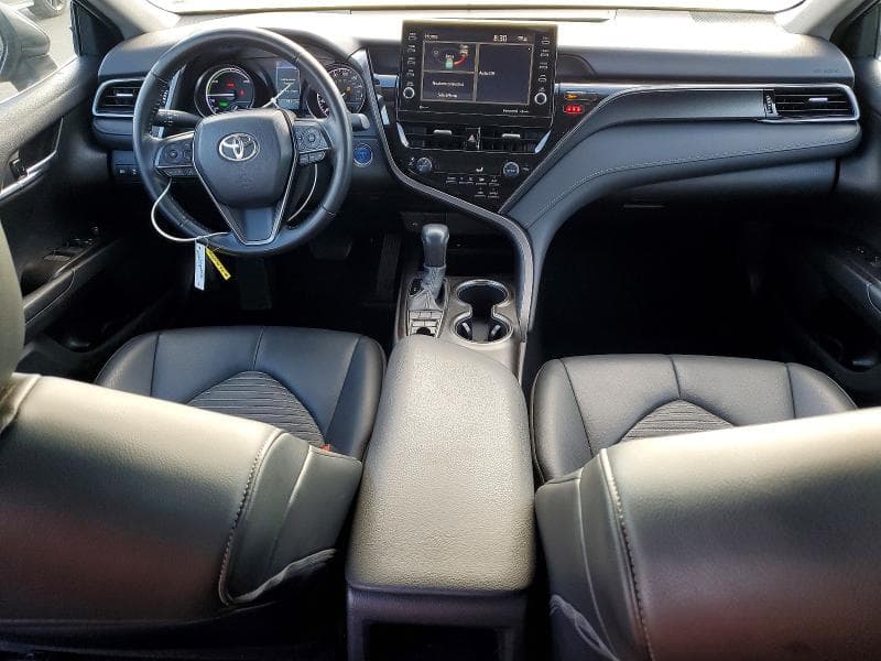 2022 TOYOTA CAMRY HYBRID SE 8
