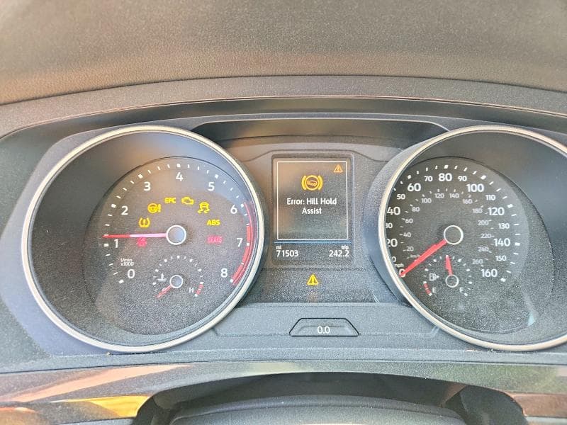 2019 VOLKSWAGEN TIGUAN SE 10