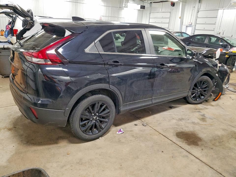 2023 MITSUBISHI ECLIPSE CROSS LE 3