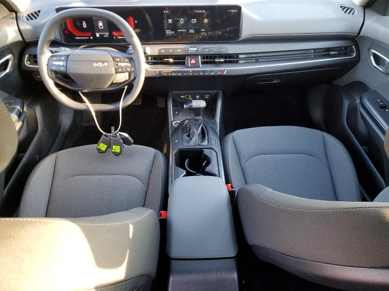 2025 KIA K4 LX LX 8