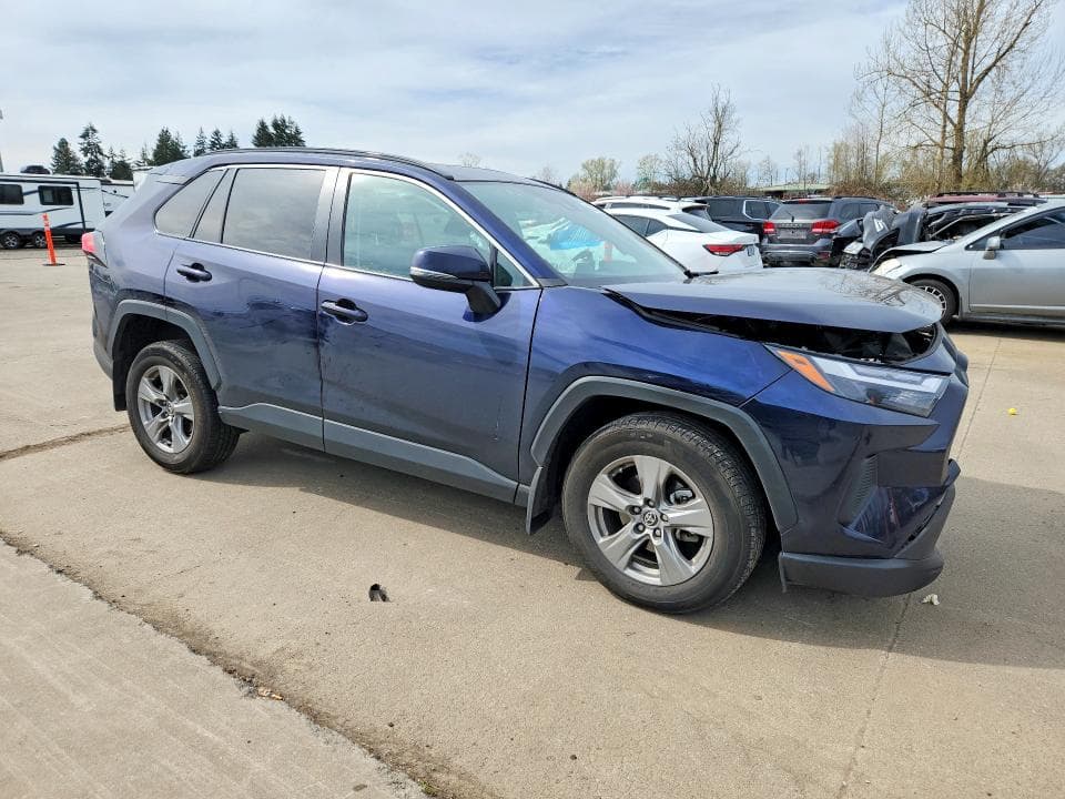2024 TOYOTA RAV4 XLE XLE 4