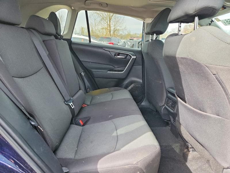 2024 TOYOTA RAV4 XLE XLE 10
