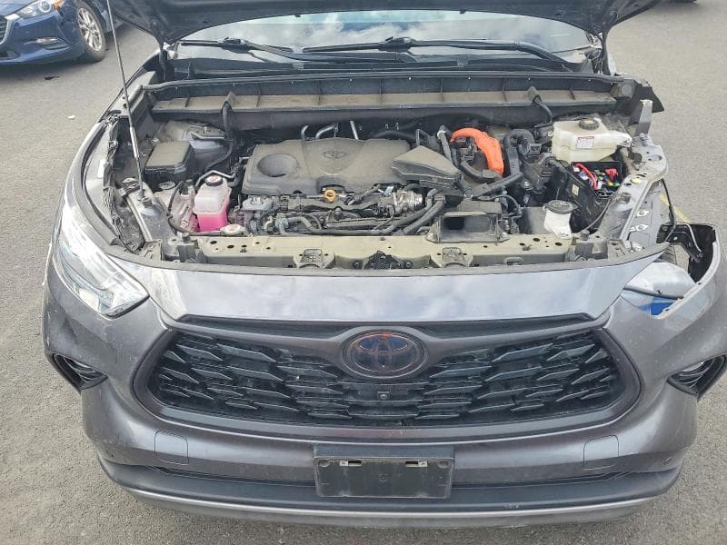 2024 TOYOTA HIGHLANDER HYBRID PLATINUM PLATINUM 11