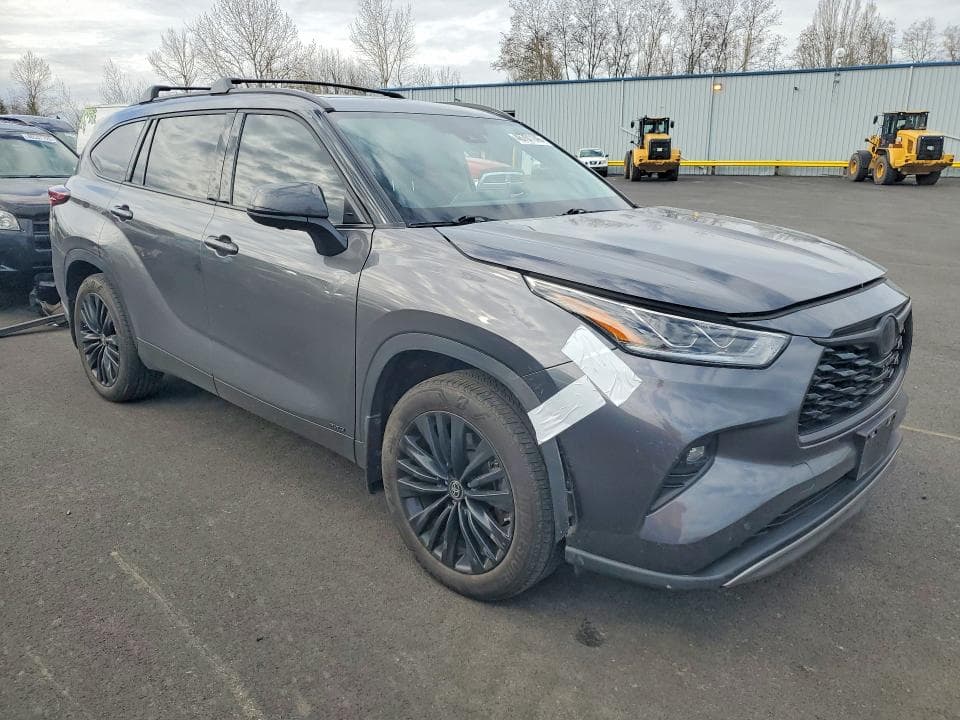 2024 TOYOTA HIGHLANDER HYBRID PLATINUM PLATINUM 4