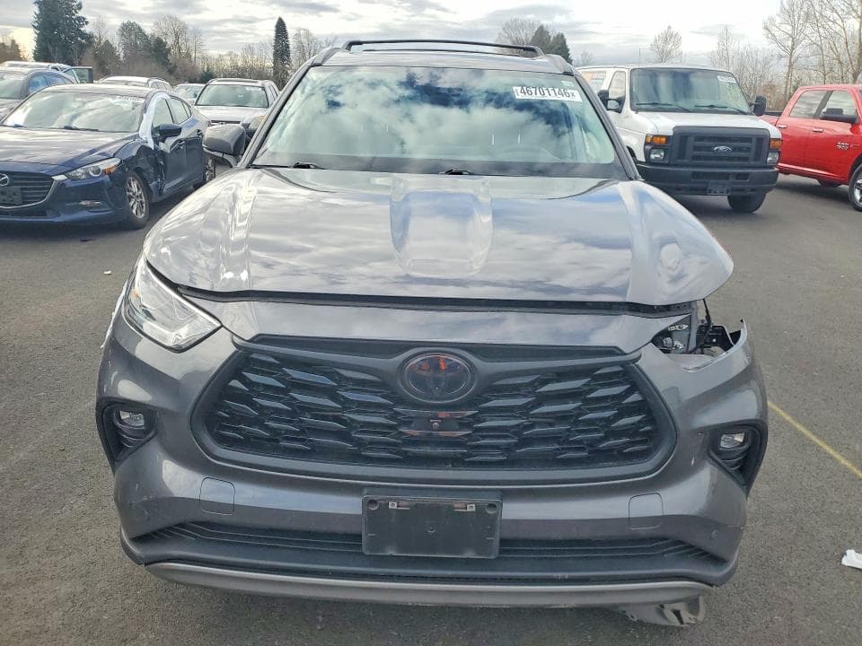 2024 TOYOTA HIGHLANDER HYBRID PLATINUM PLATINUM 5