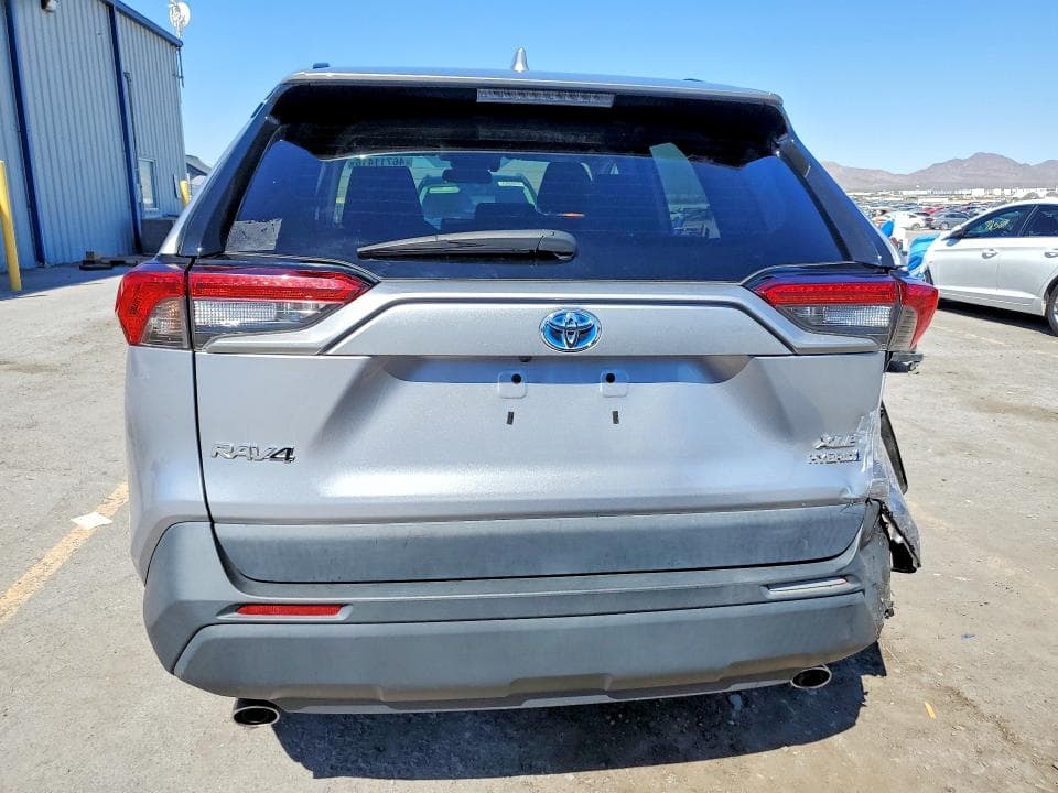 2021 TOYOTA RAV4 HYBRID XLE XLE 6