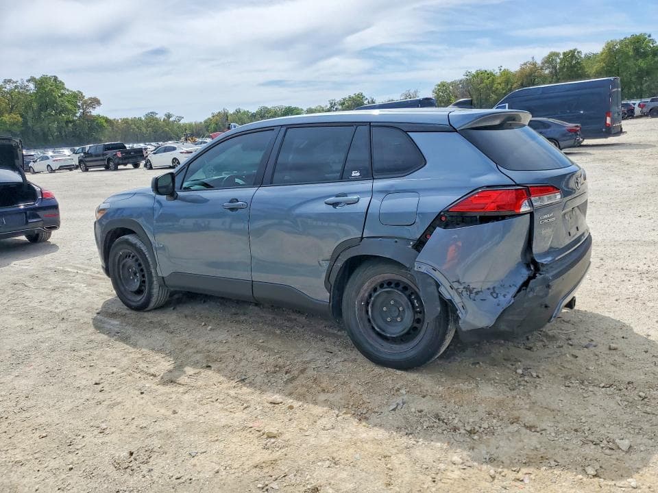 2024 TOYOTA COROLLA CROSS L 2