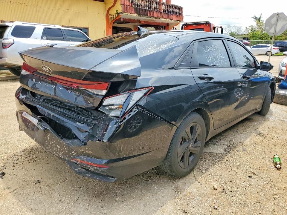 2022 HYUNDAI ELANTRA SEL 3