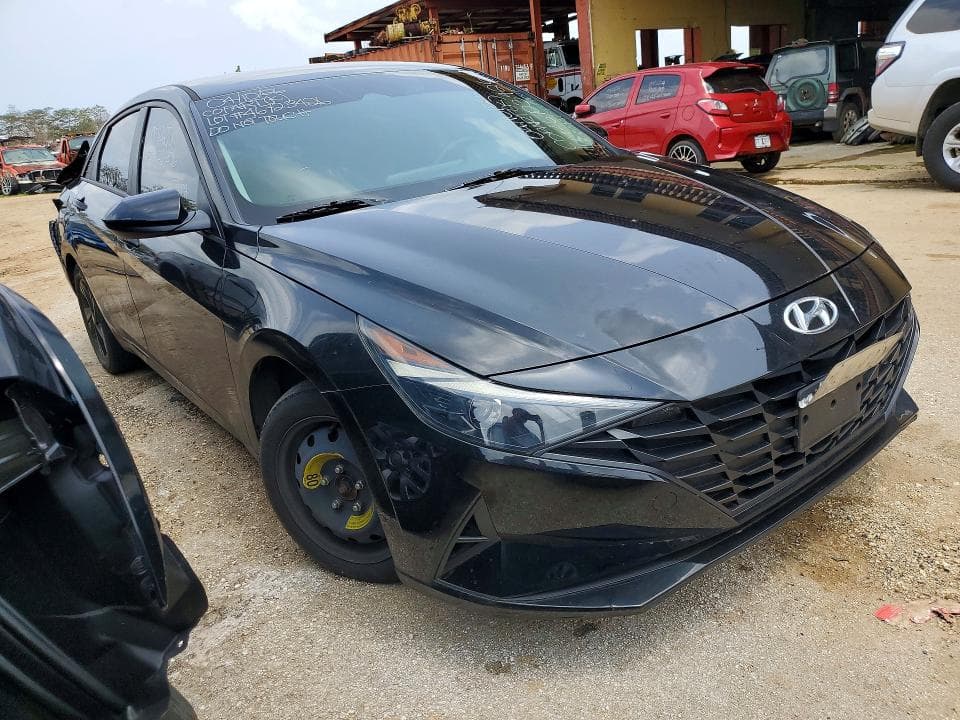 2022 HYUNDAI ELANTRA SEL 4