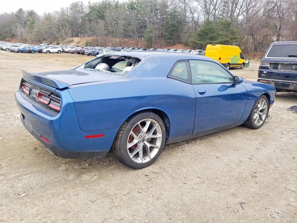 2022 DODGE CHALLENGER GT 3