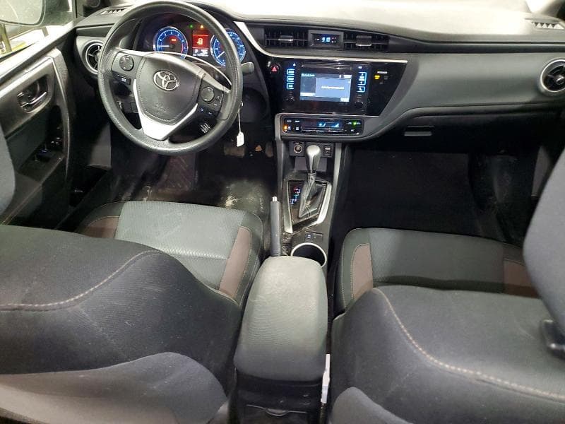 2017 TOYOTA COROLLA LE LE 8