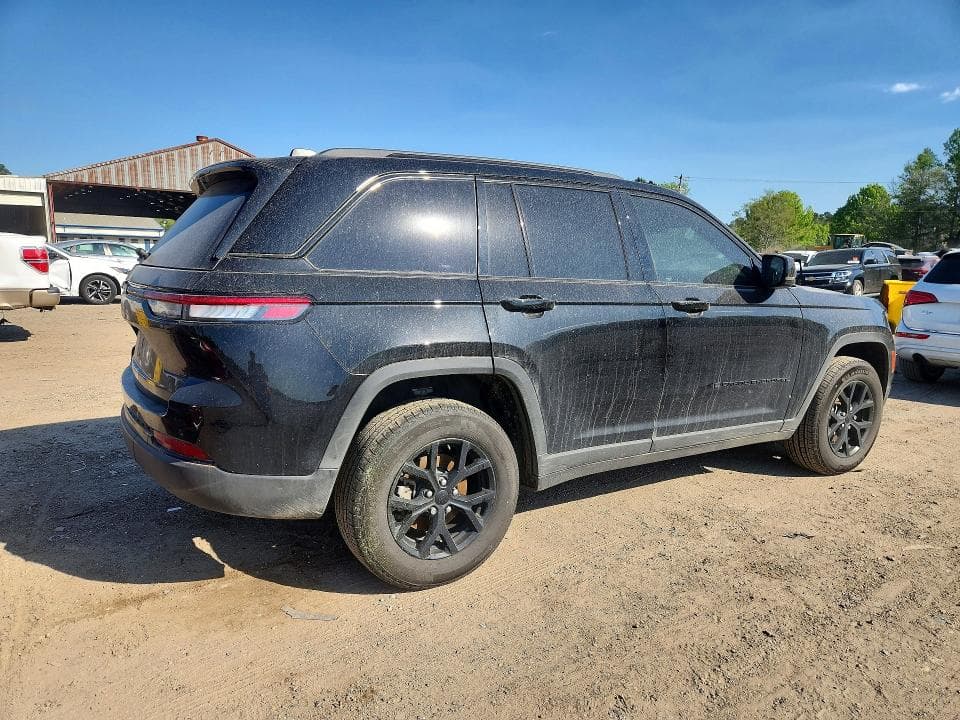 2025 JEEP GRAND CHEROKEE LAREDO LAREDO 3