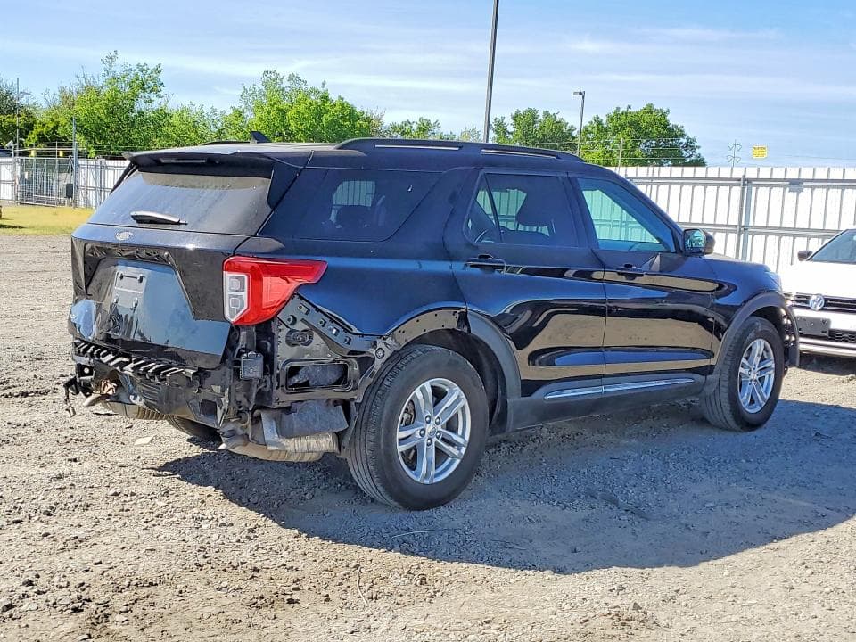 2023 FORD EXPLORER XLT 3