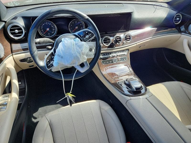 2019 MERCEDES-BENZ E 300 300 8