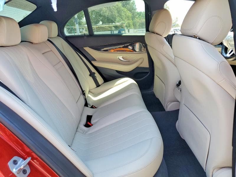 2019 MERCEDES-BENZ E 300 300 10