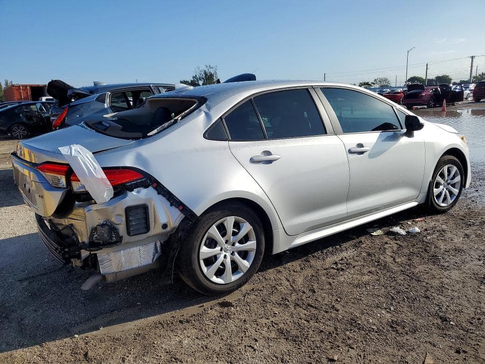 2026 TOYOTA COROLLA LE 3
