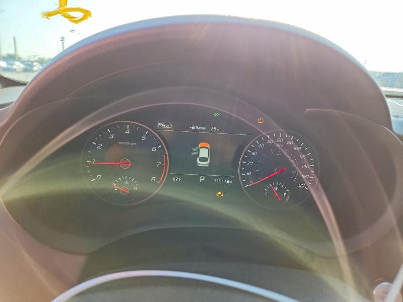 2018 KIA STINGER GT1 9