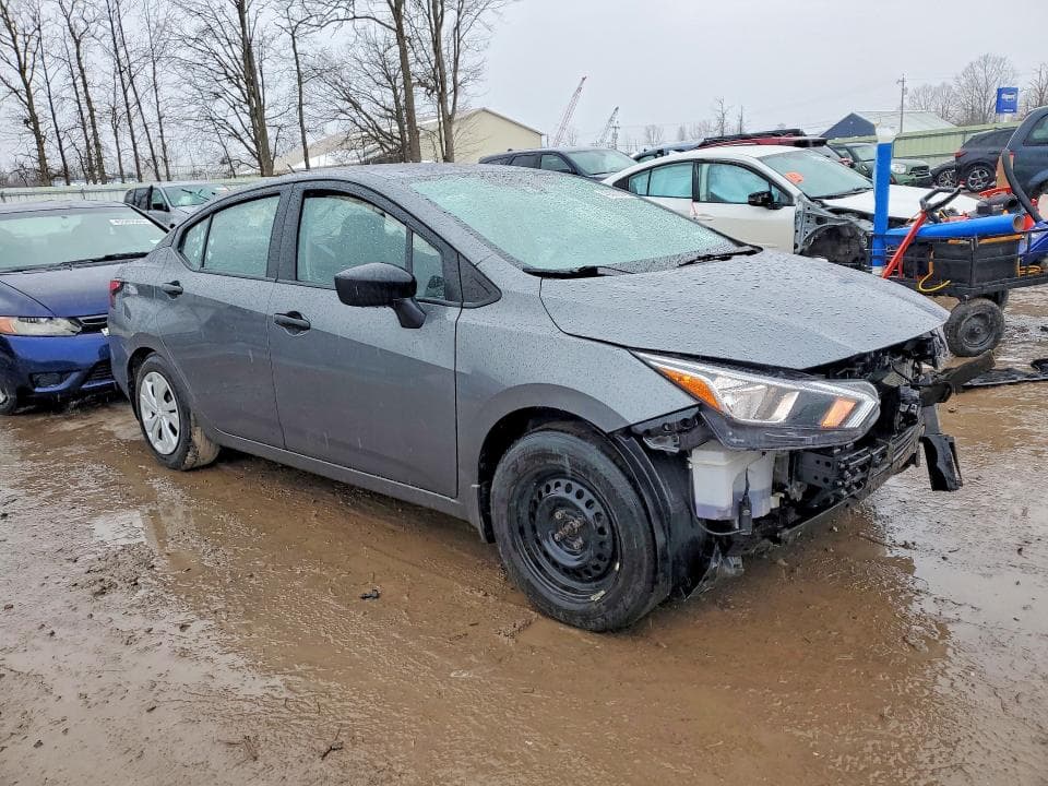 2022 NISSAN VERSA S 4