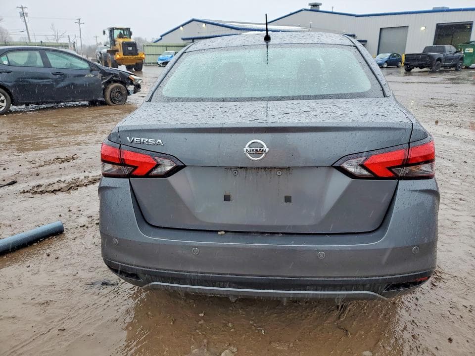 2022 NISSAN VERSA S 6