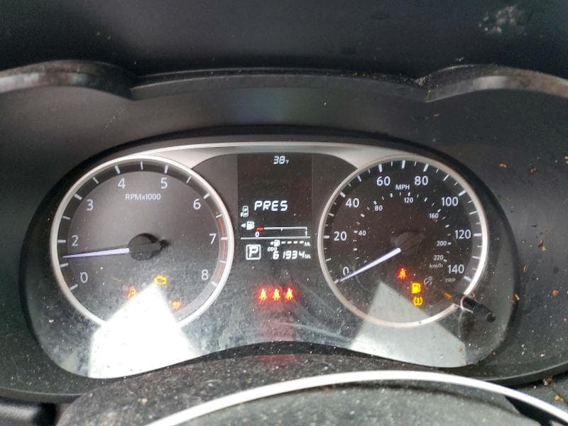 2022 NISSAN VERSA S 9