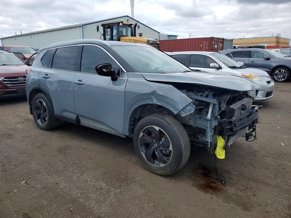 2023 NISSAN ROGUE PLATINUM 4