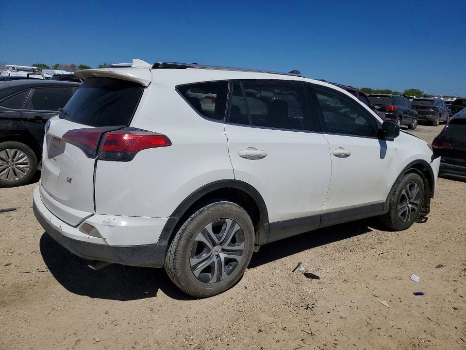 2018 TOYOTA RAV4 LE LE 3