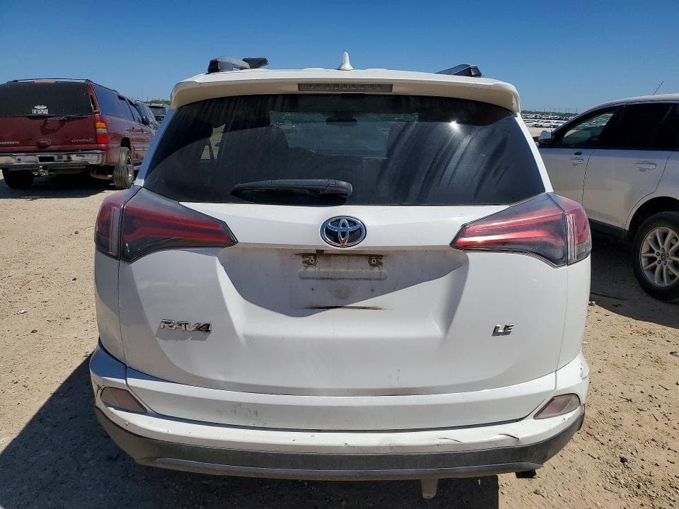 2018 TOYOTA RAV4 LE LE 6