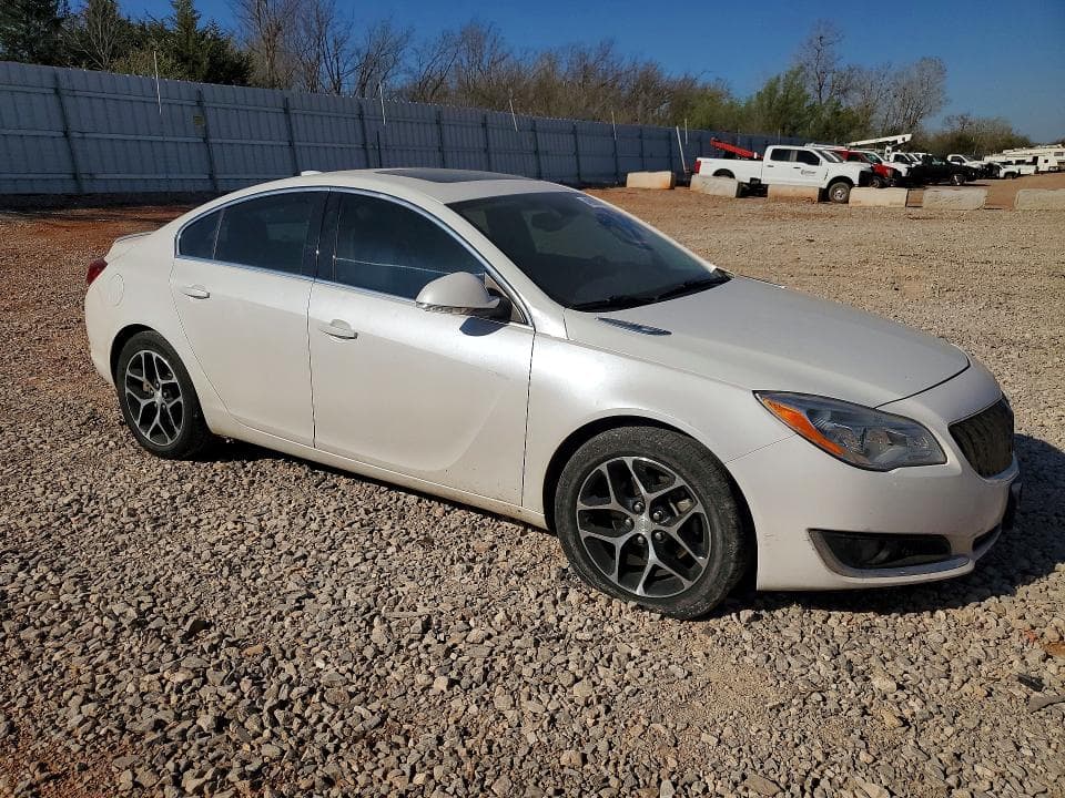 2017 BUICK REGAL SPORT TOURING 4