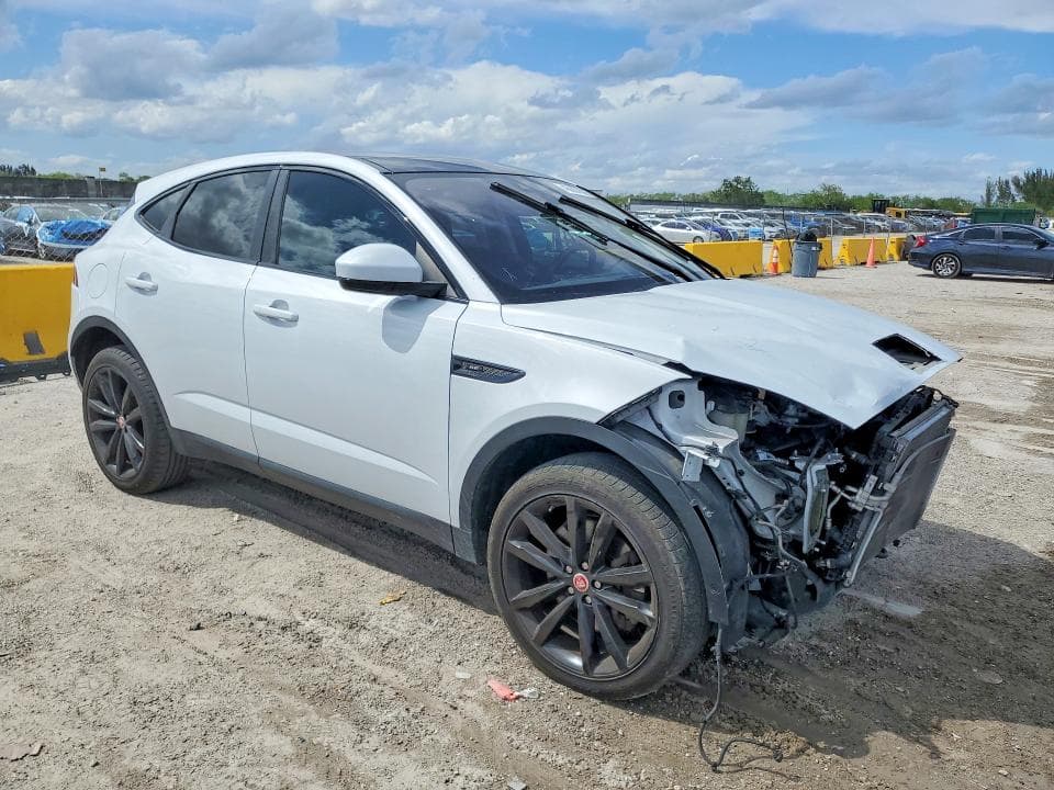 2019 JAGUAR E-PACE SE 4