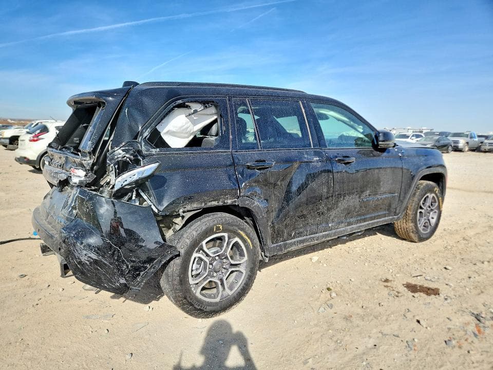 2022 JEEP GRAND CHEROKEE TRAILHAWK 4XE 3