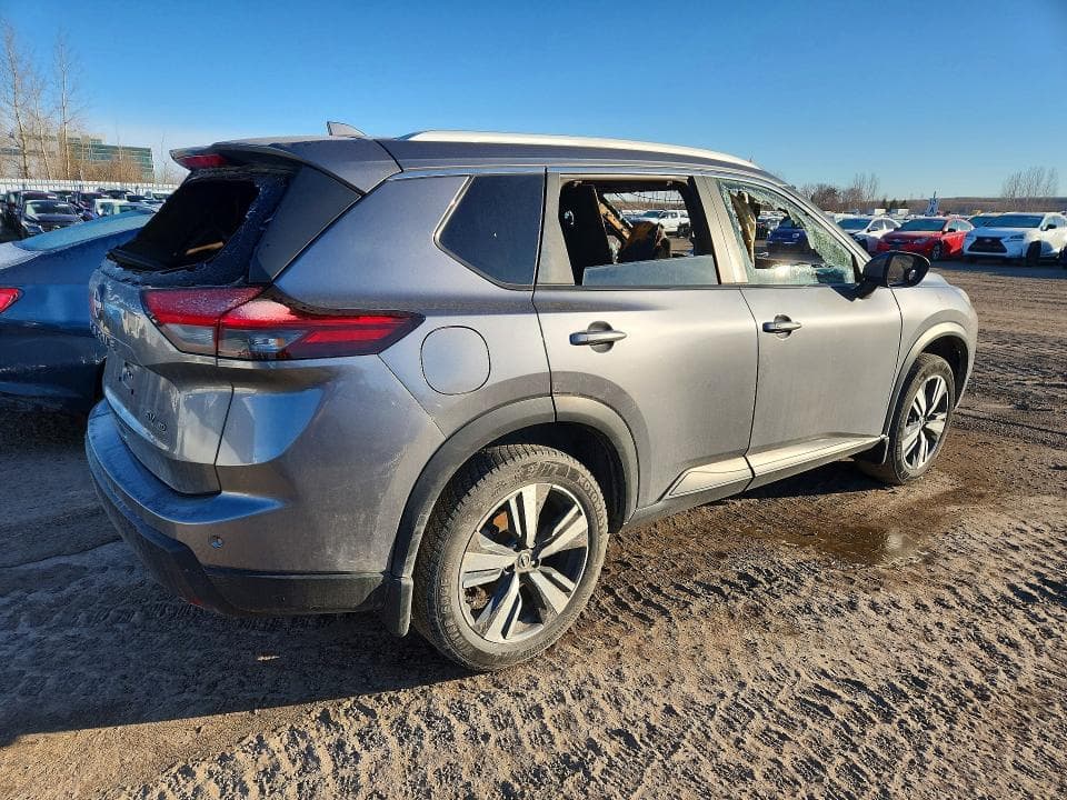 2024 NISSAN ROGUE SV 3