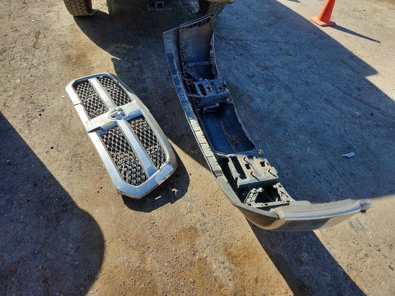 2023 RAM 1500 CLASSIC SLT SLT 12