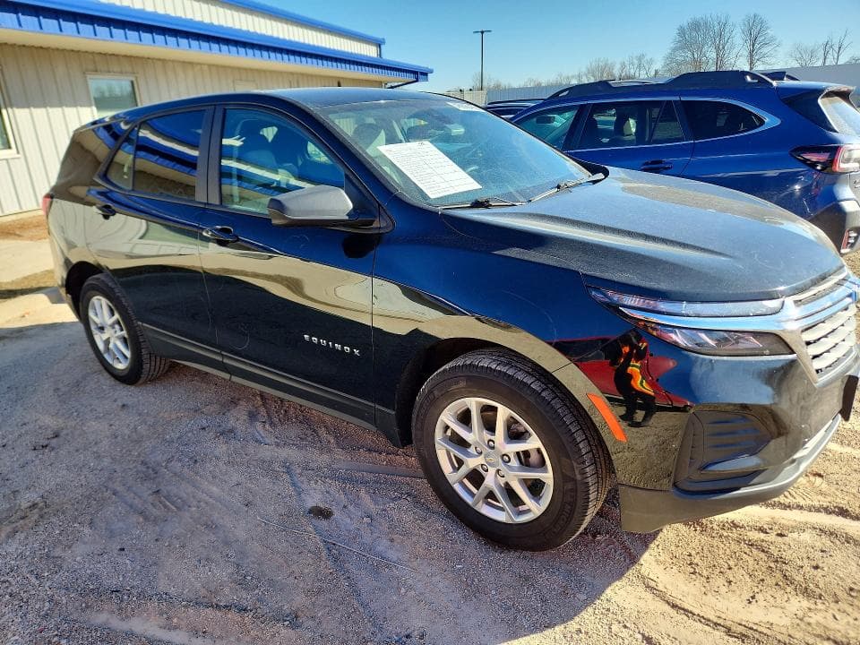 2024 CHEVROLET EQUINOX LS 4