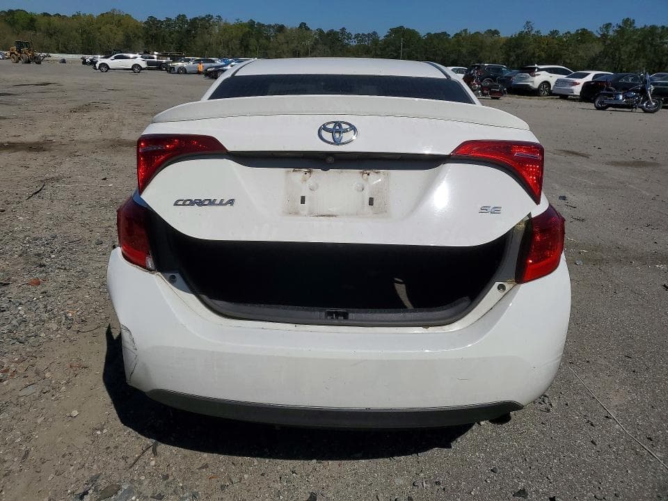 2019 TOYOTA COROLLA SE 6