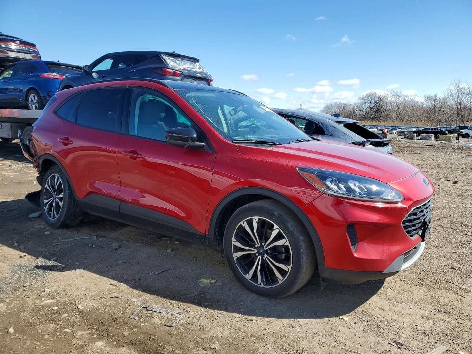 2022 FORD ESCAPE SE 4