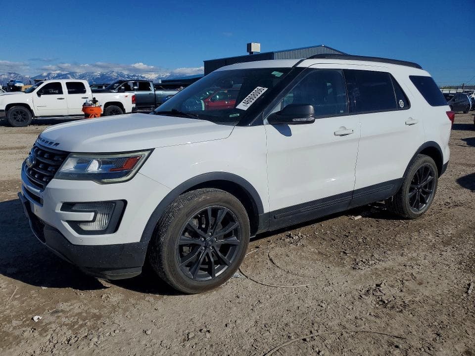 2017 FORD EXPLORER XLT - 1