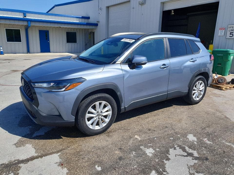 2023 TOYOTA COROLLA CROSS LE - 1