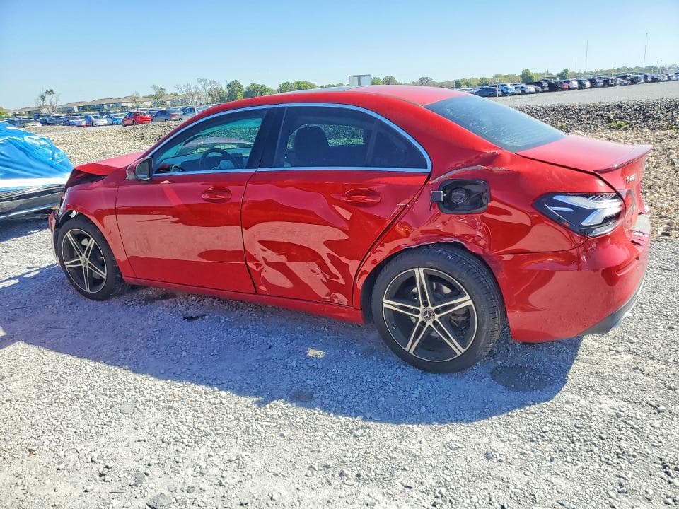 2019 MERCEDES-BENZ A 220 2