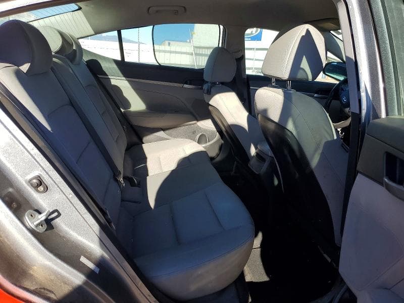 2017 HYUNDAI ELANTRA SE SE 10