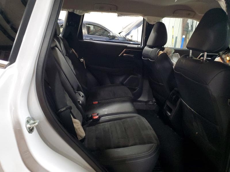 2024 MITSUBISHI OUTLANDER SE SE 11