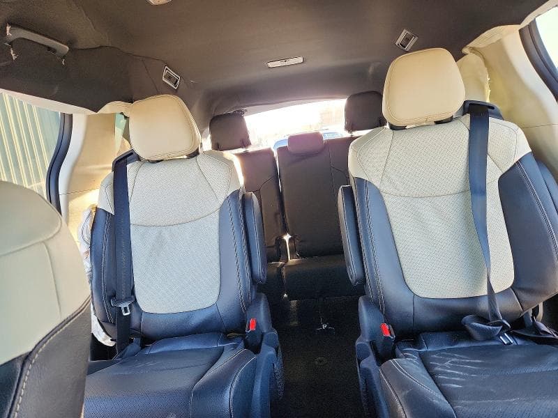 2026 TOYOTA SIENNA LIMITED 7-PASSENGER 10